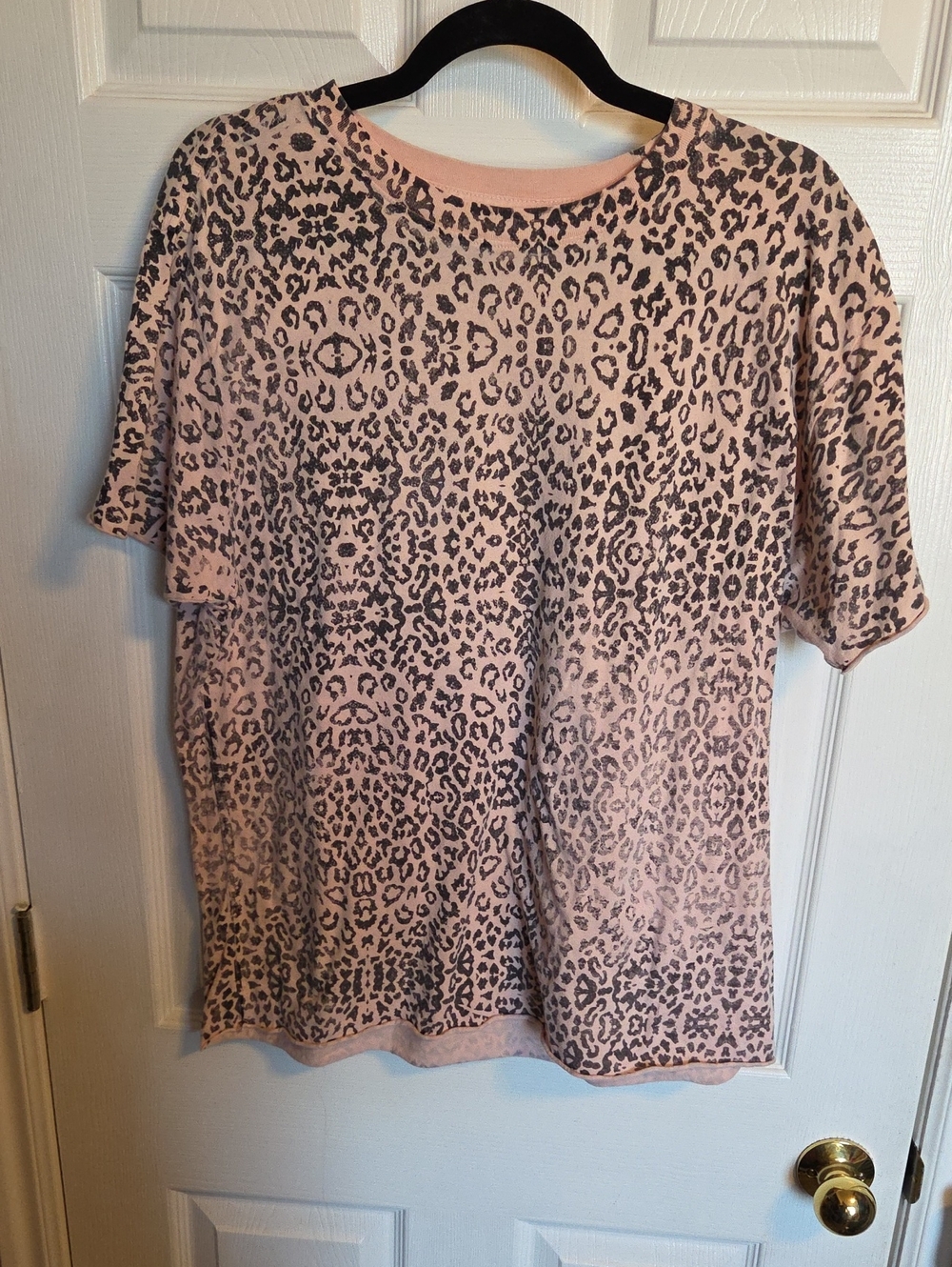 Women's Pink Leopard Print Short Sleeve Tee